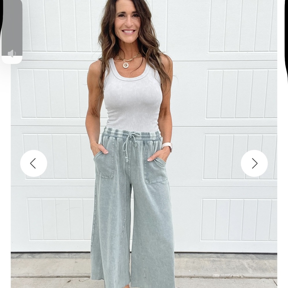 Easel Soft Blue Wide-Leg Knit Pants